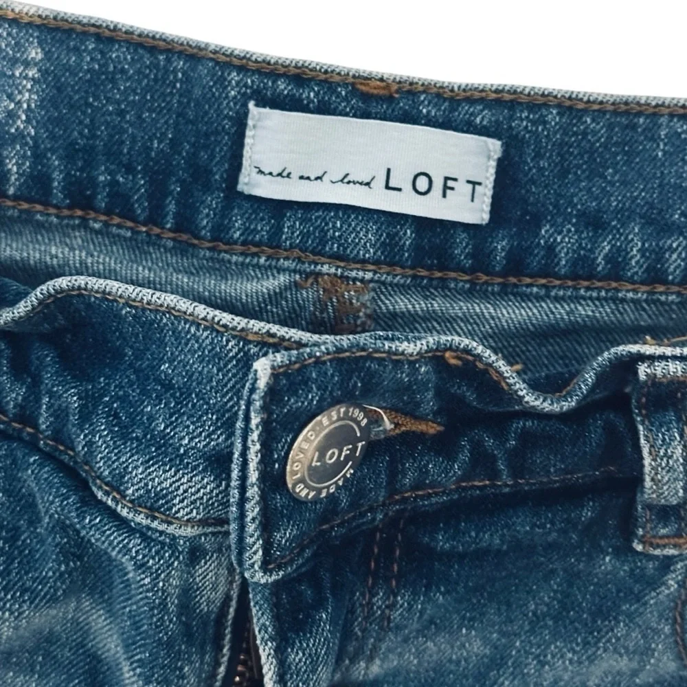 Loft | High Waist Cut Off Lightly Distressed EUC